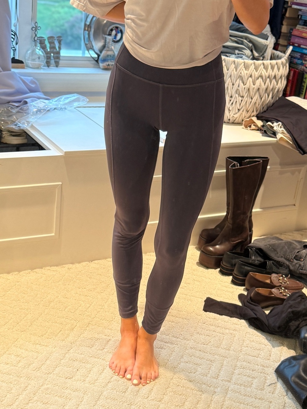 Lululemon InStill High-Rise Leggings Size 4 - Picture 1 of 9
